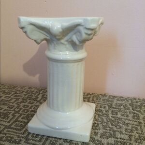 NIB NWT White Ceramic Pedestal-Angel Faces on Top